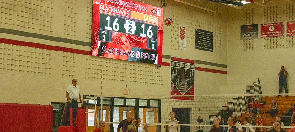 iB1609 Basketball LED Video Scoreboard with Video Feed at Kearney High School